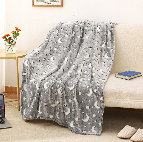 Manta cobertor Mágico que brilha no escuro (Tamanho 2m por 1,50m)