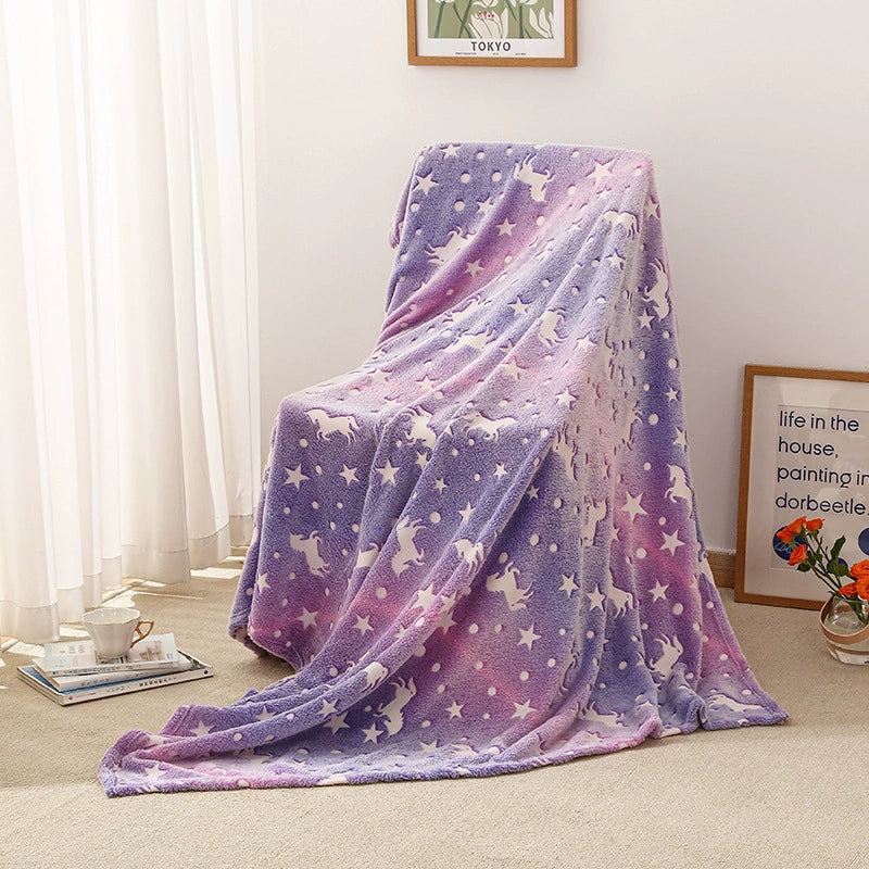 Manta cobertor Mágico que brilha no escuro (Tamanho 2m por 1,50m)